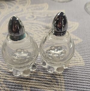 Vintage Imperial Glass Candlewick Salt And Pepper Shakers